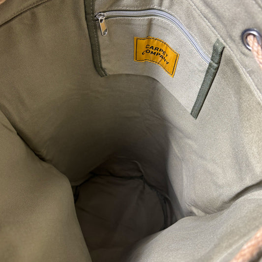 Inside detail of laundry bag