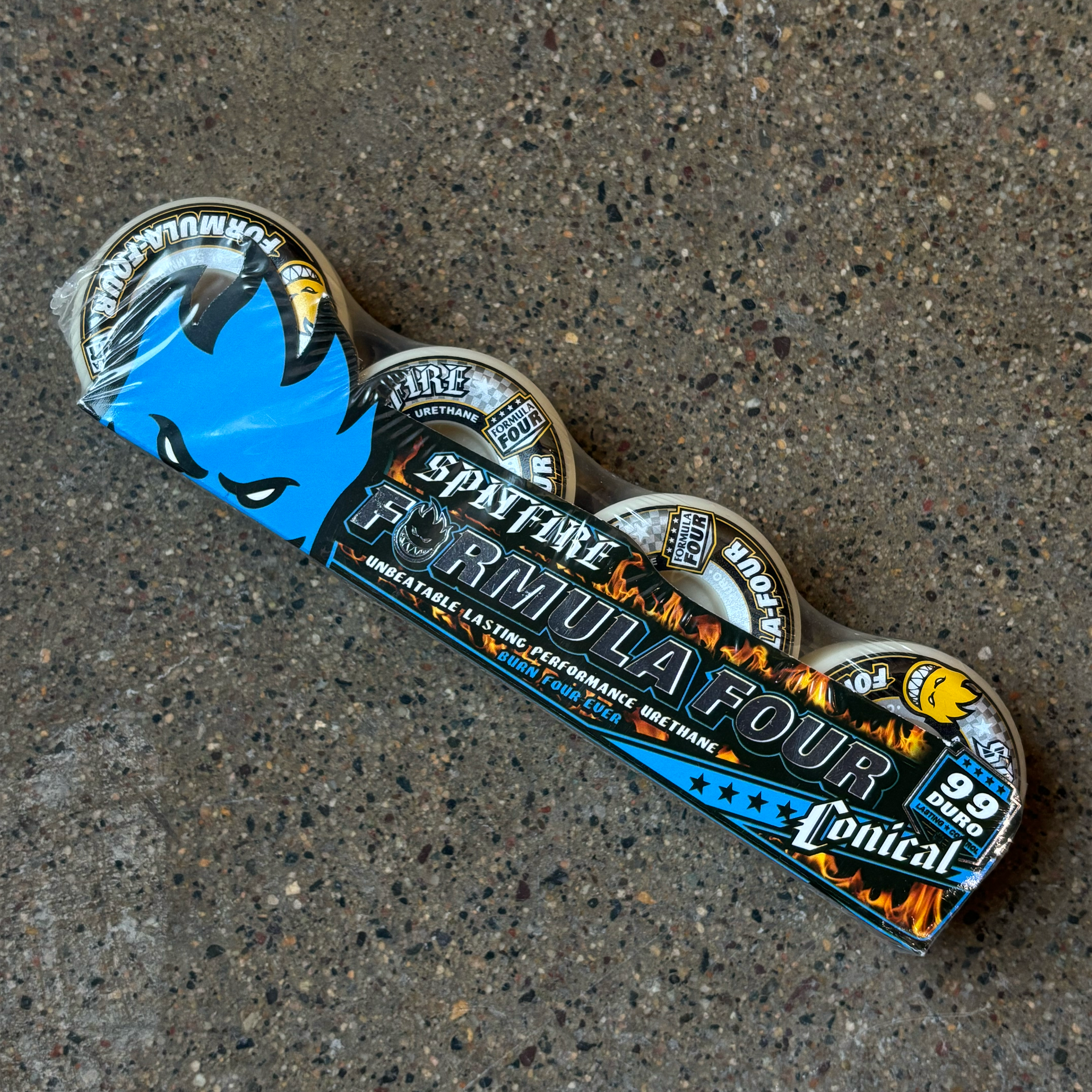 Familia Skateboard Shop