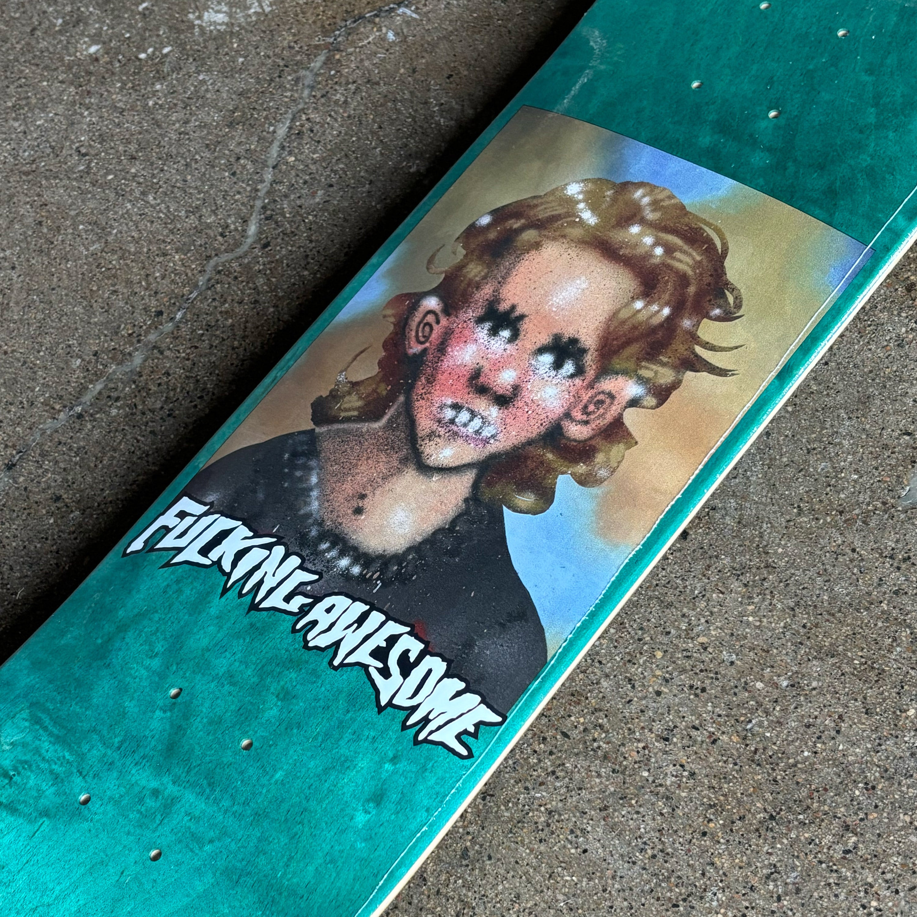 Familia Skateboard Shop