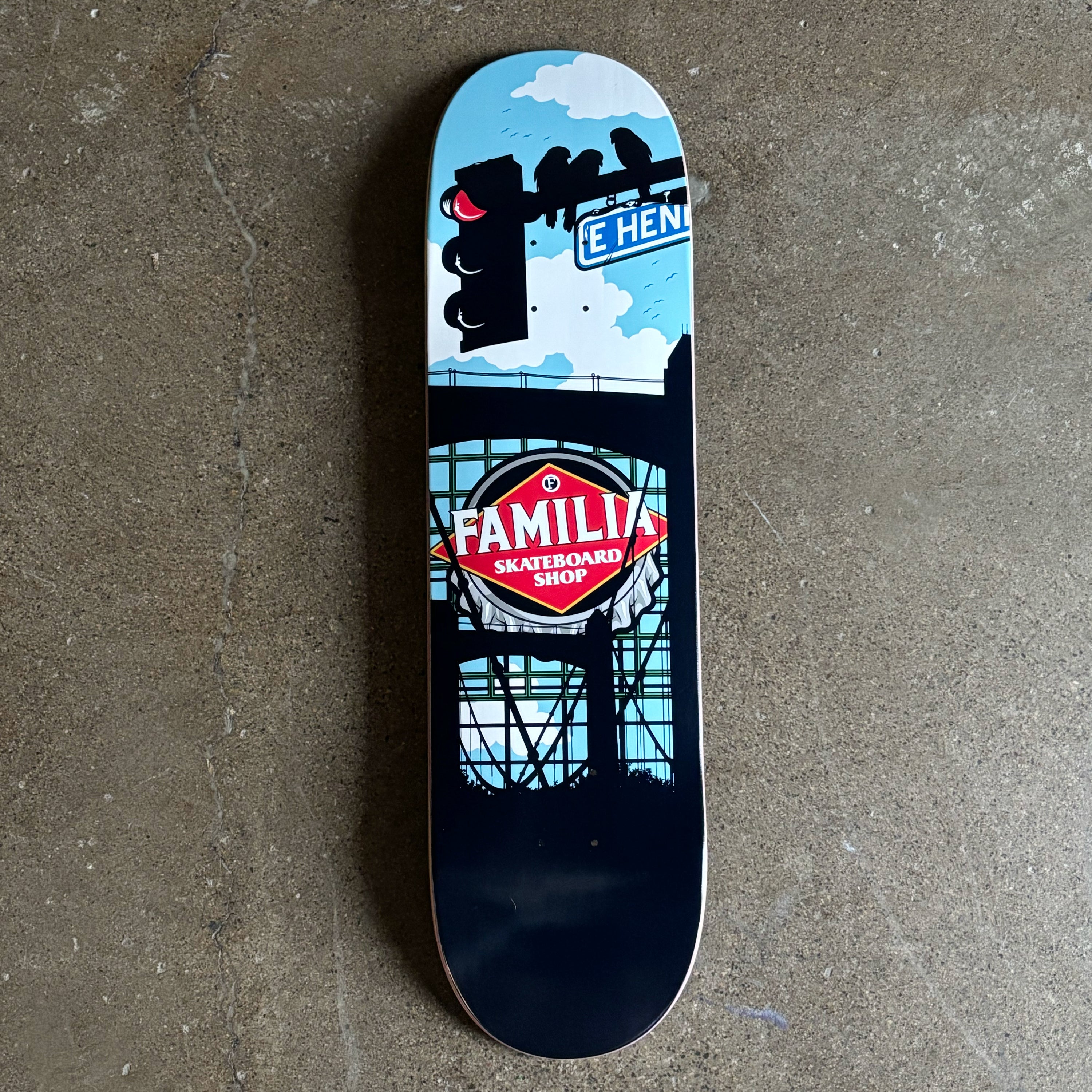 Familia Skateboard Shop