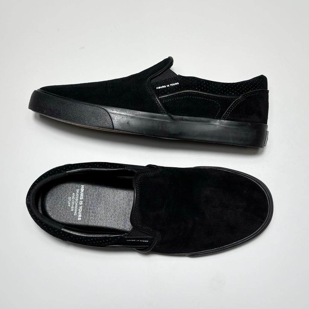 Toe down view with side profile. 
Leather foot bed and hours is yours micro printed on mid panel.