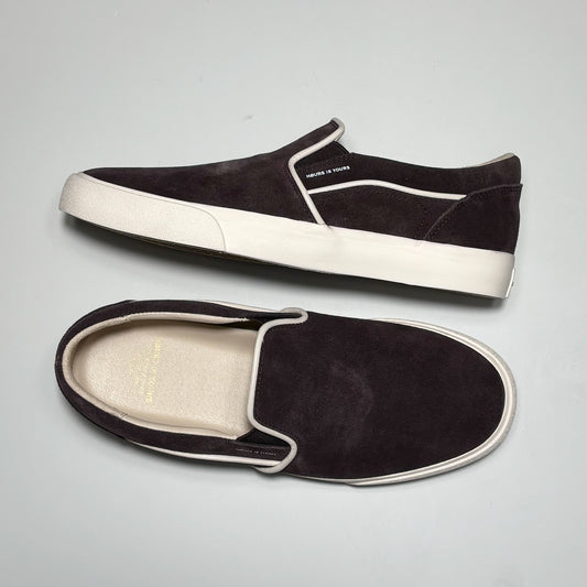 Toe down view with side profile. 
Leather foot bed and hours is yours micro printed on mid panel.