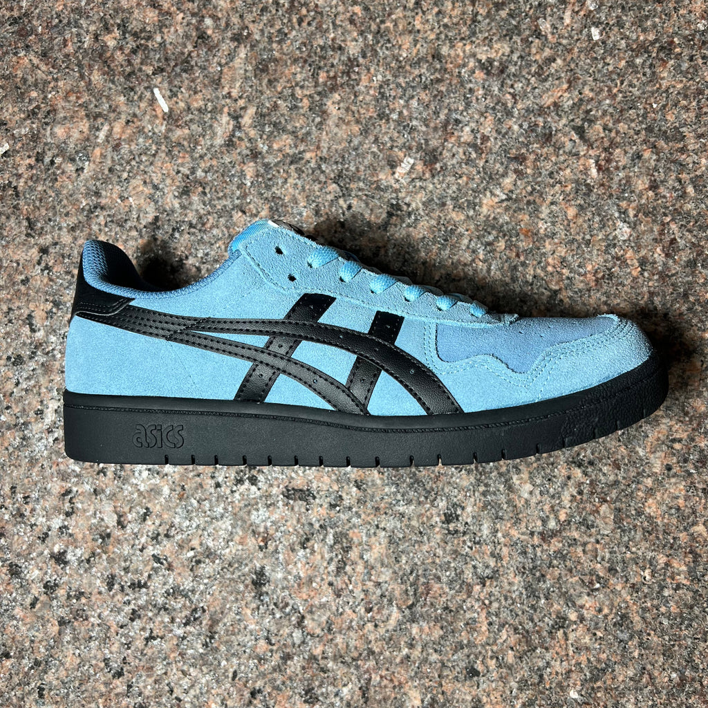 ASICS JAPAN PRO IN ARCTIC SKY SUEDE BLACK GUM SOLE