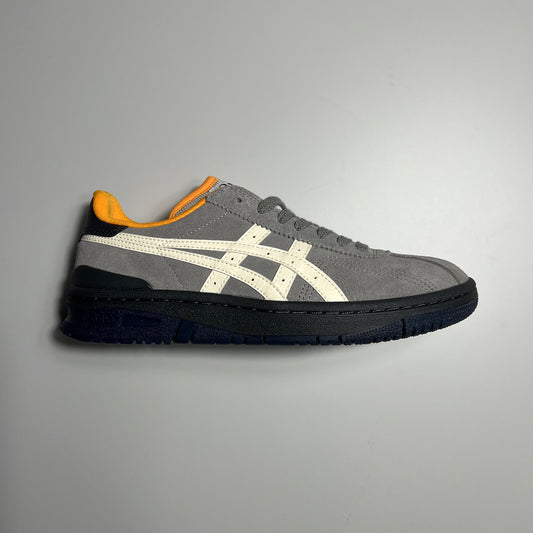 ASICS VIC-NBD SHOE IN GREY SUEDE WITH WHITE LOGO, ORANGE INTERIOR TRIM AND BLACK/NAVY SOLE