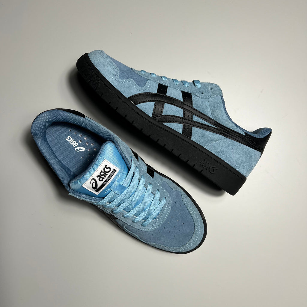 ASICS JAPAN PRO IN ARCTIC SKY SUEDE BLACK GUM SOLE