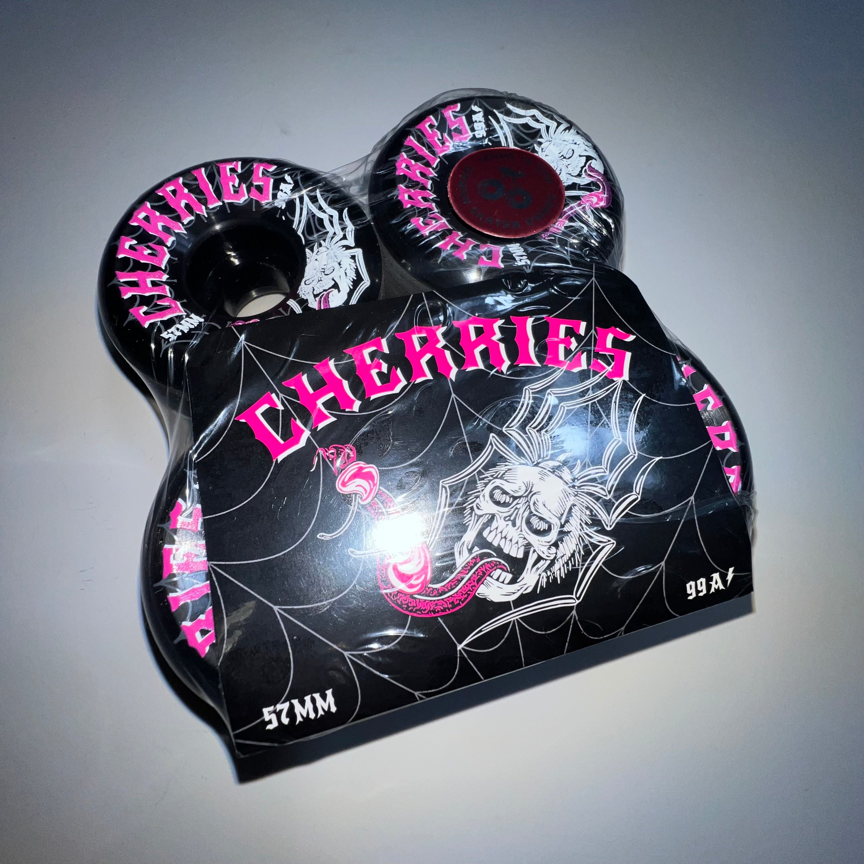 CHERRIES BLACK SPIDERS 57MM WHEELS