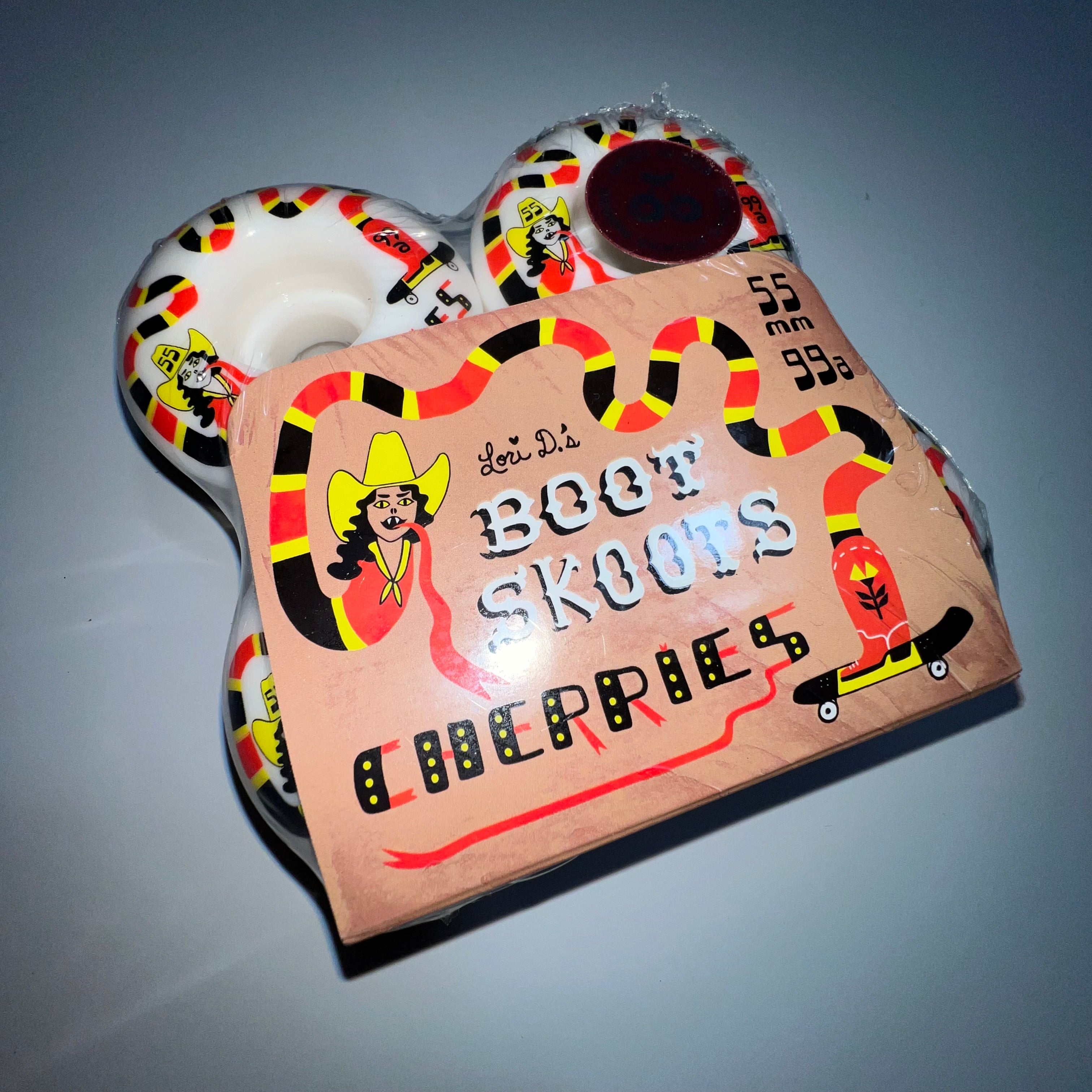 CHERRIES BOOT SKOOTS 55MM WHEELS