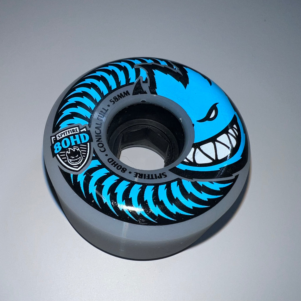 Familia Skateboard Shop