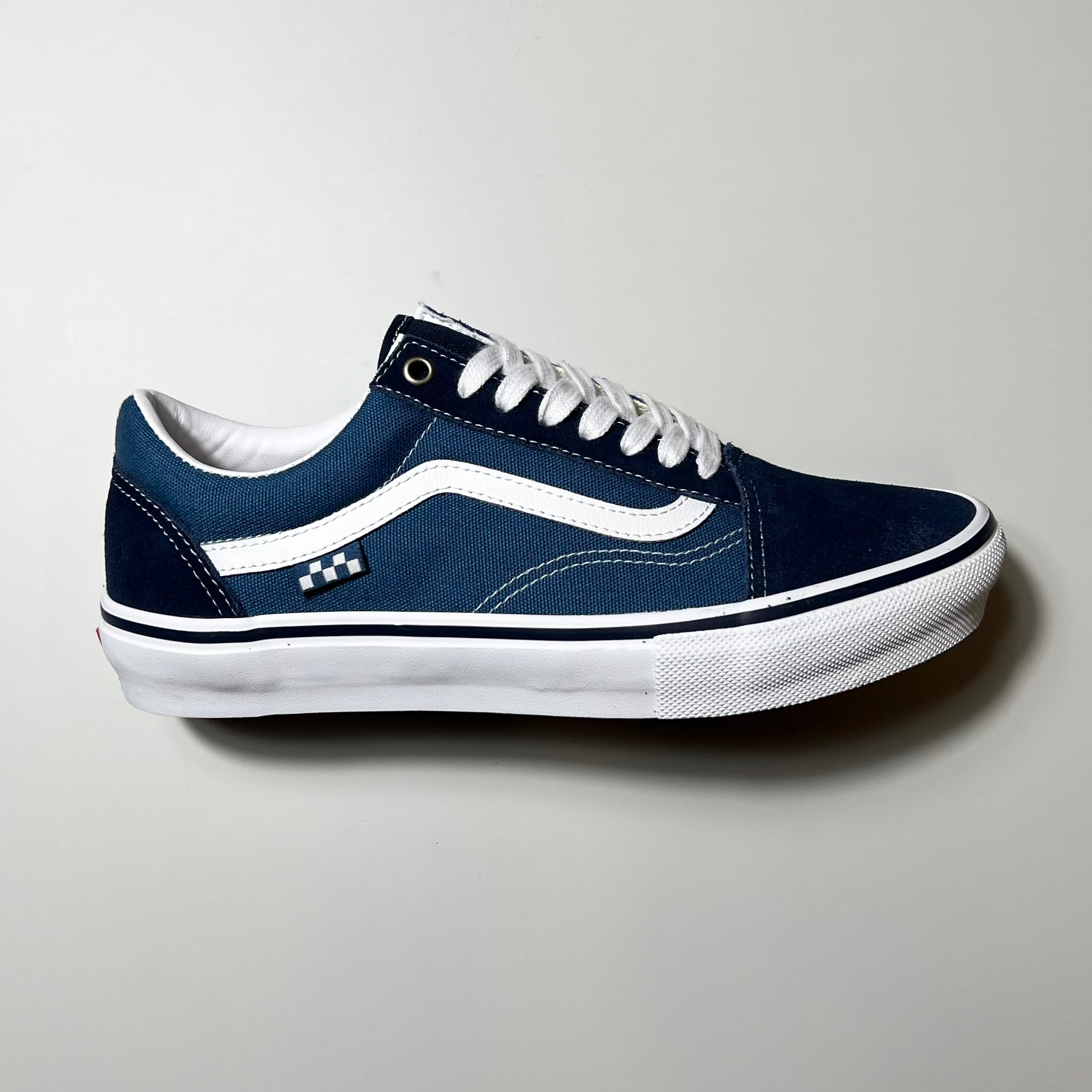 VANS SKATE OLD SKOOL IN NAVY AND WHITE
