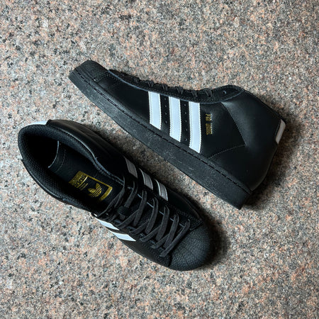 ADIDAS SKATEBOARDING PRO MODEL ADV IN BLACK LEATHER WITH WHITE STRIPES