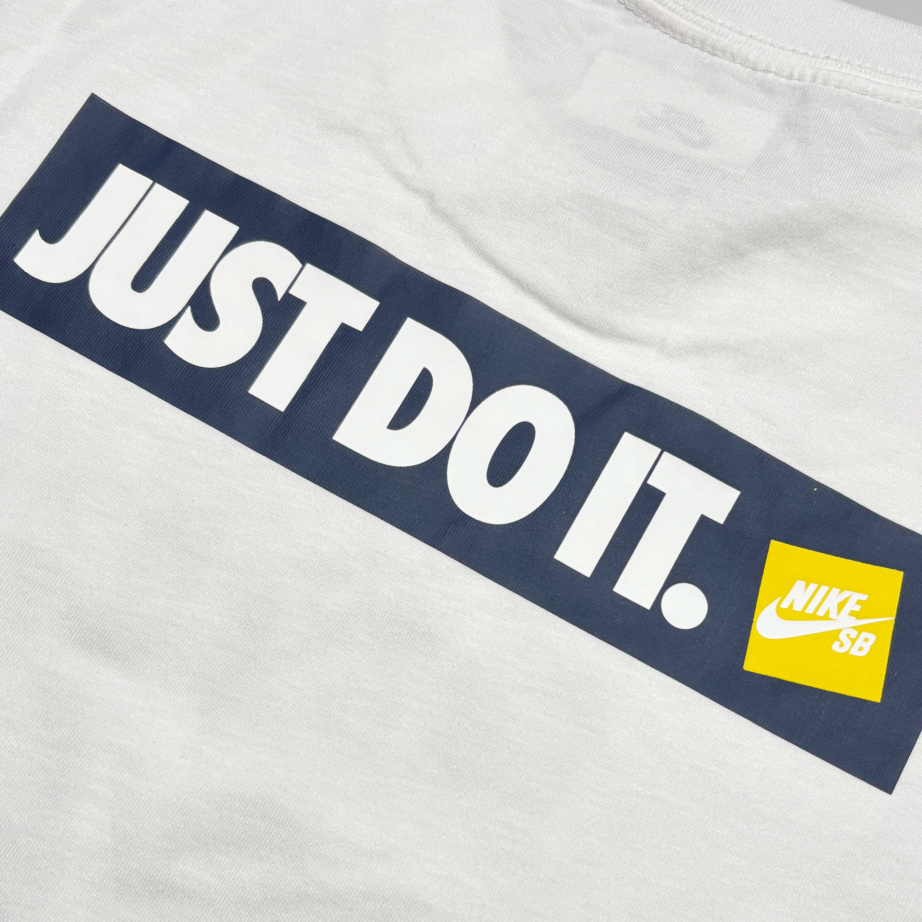 Familia Skateboard Shop