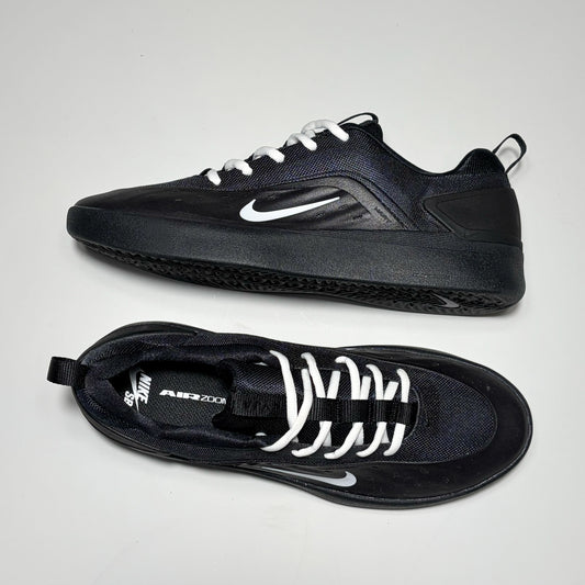 Toe down view with side profile.
Nyjah branding on tongue.