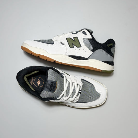 Pair of New Balance Tiago 1010 shoes.