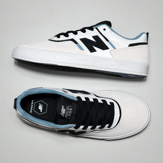 Toe down view with side profile.
Jamie foy woven label on tongue.