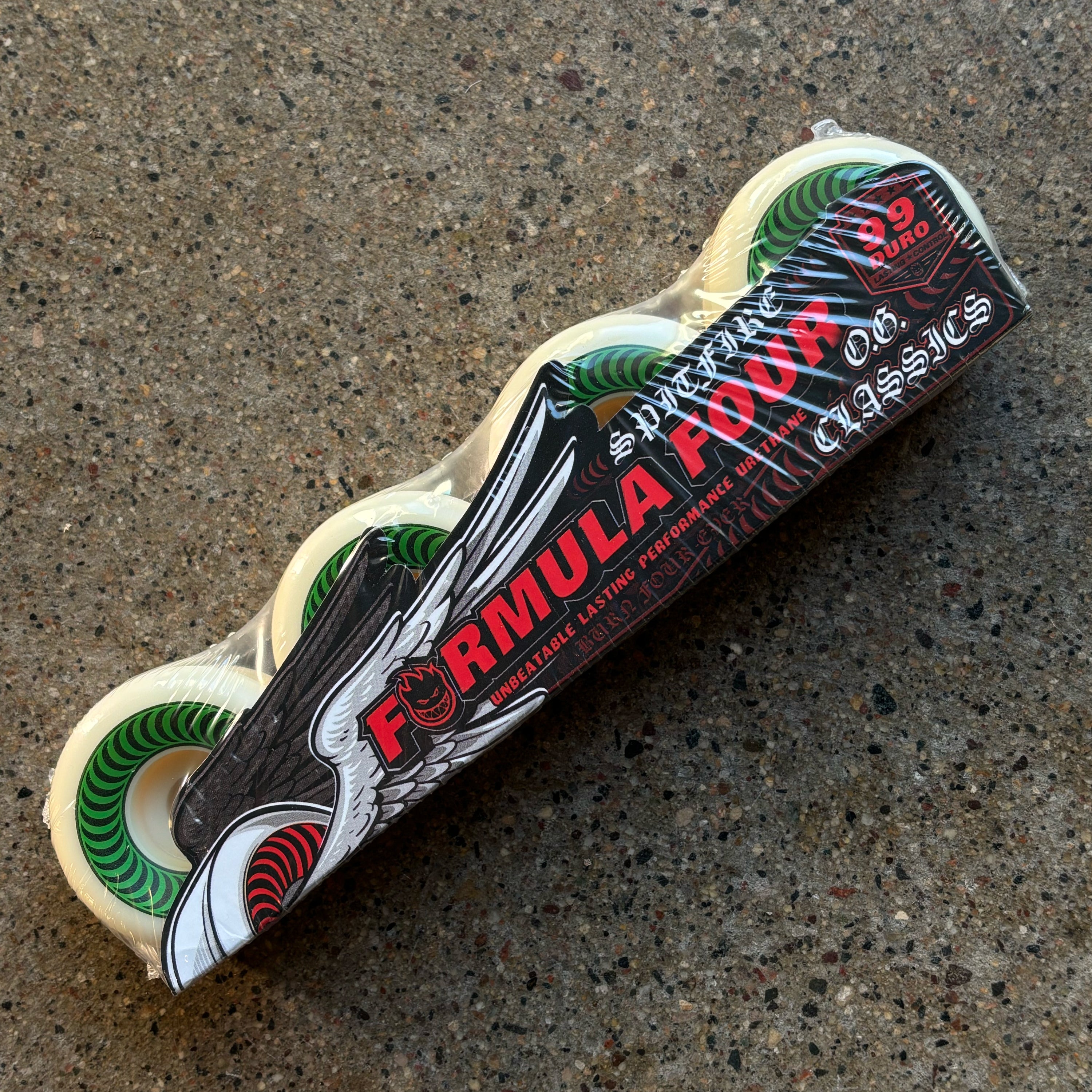 Familia Skateboard Shop