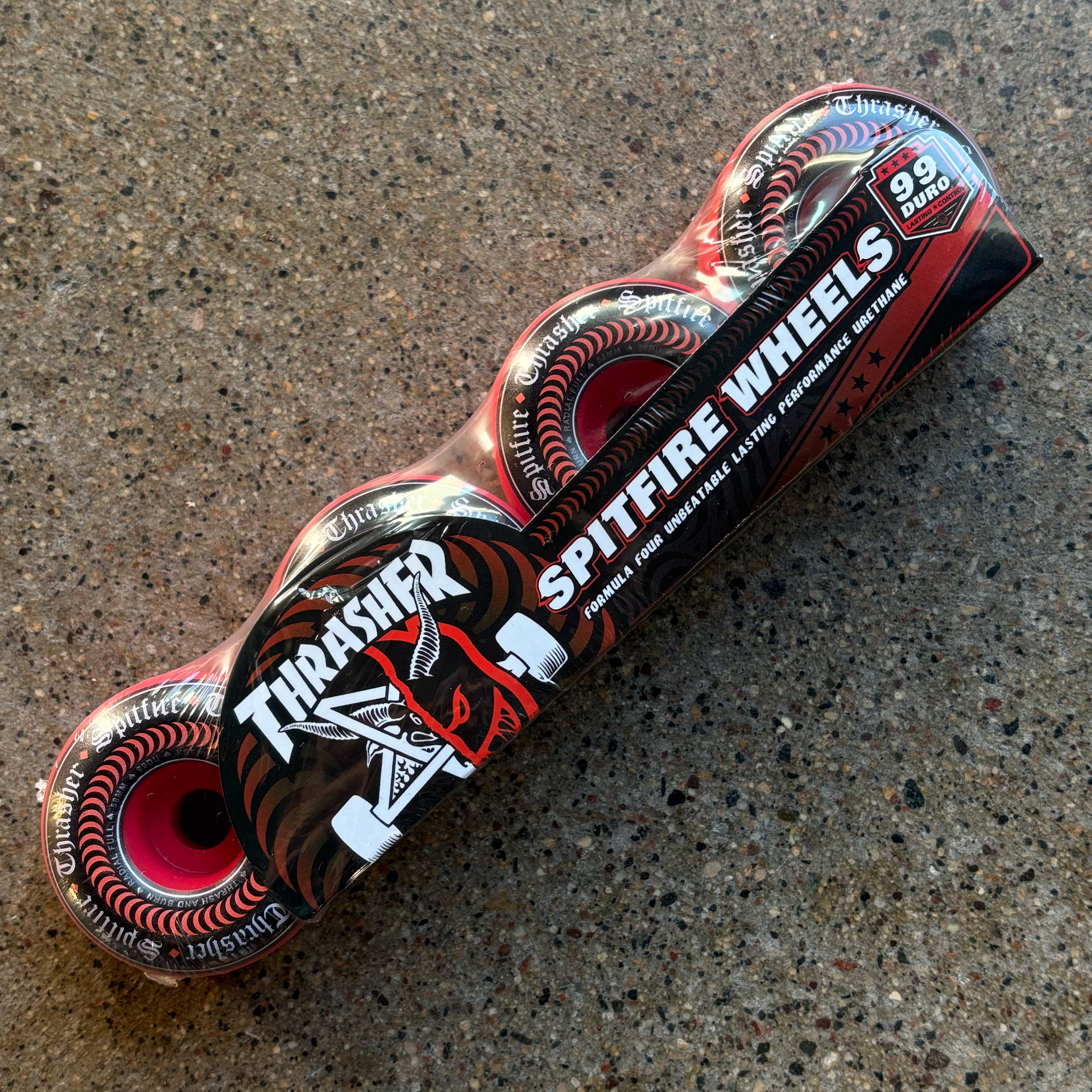Familia Skateboard Shop