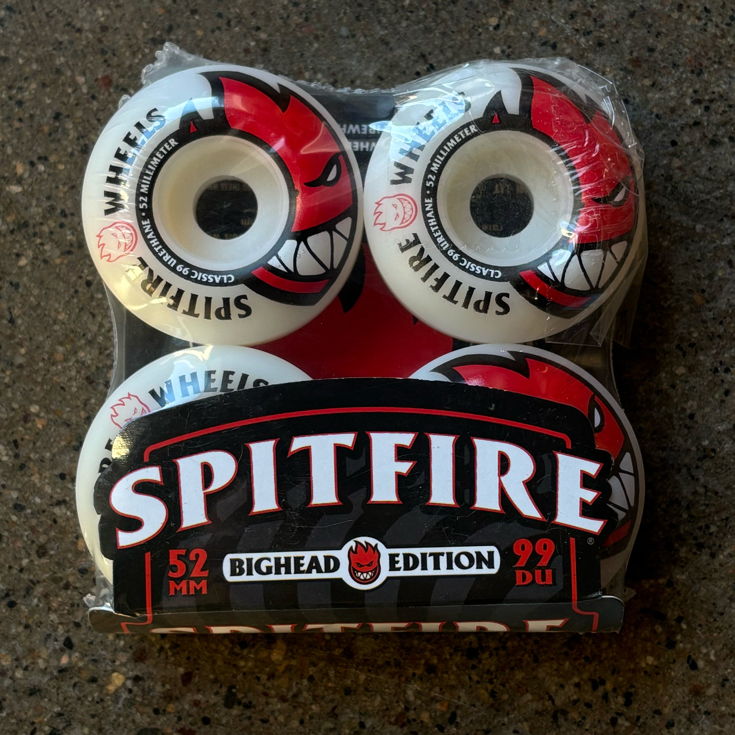 Familia Skateboard Shop