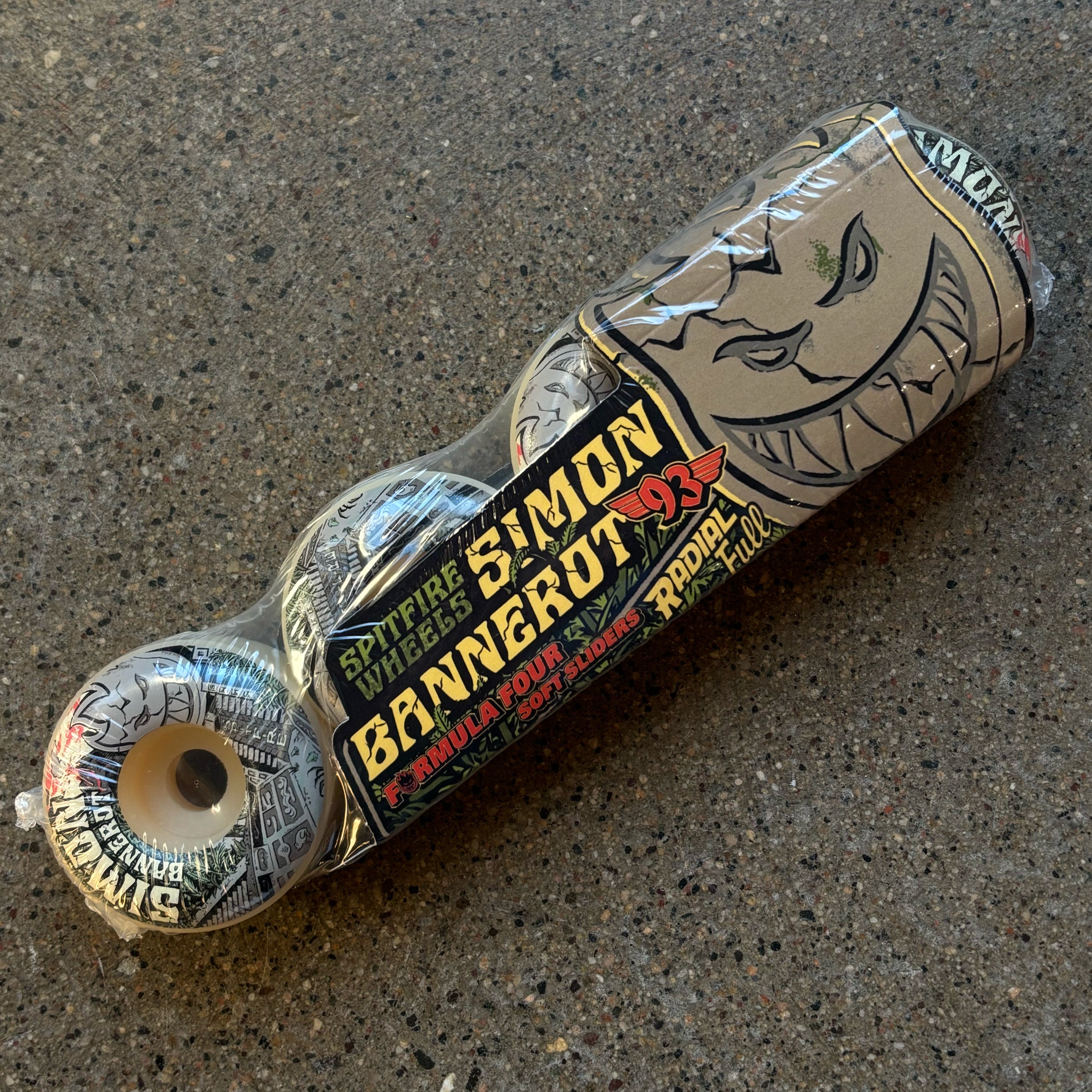 Familia Skateboard Shop