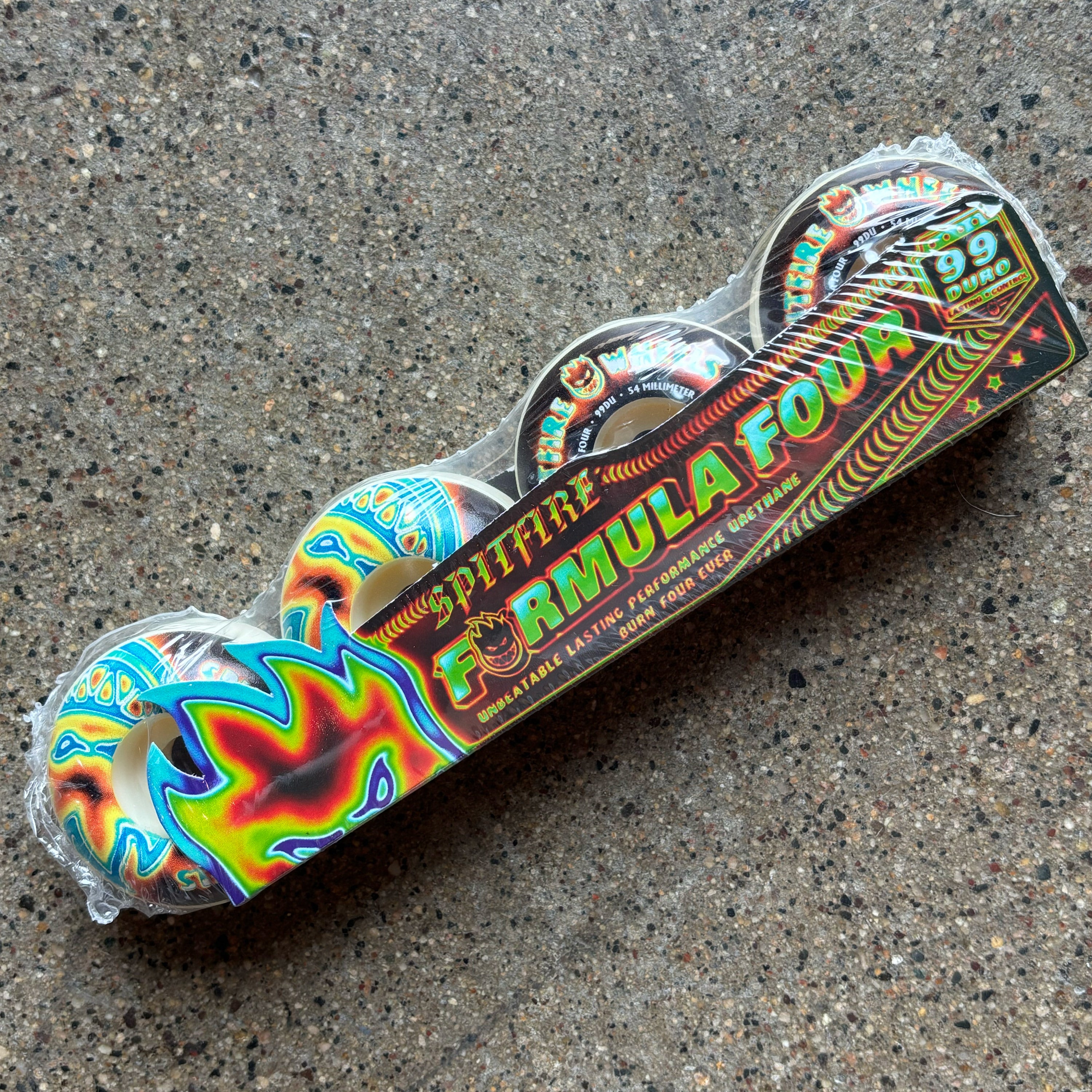 Familia Skateboard Shop